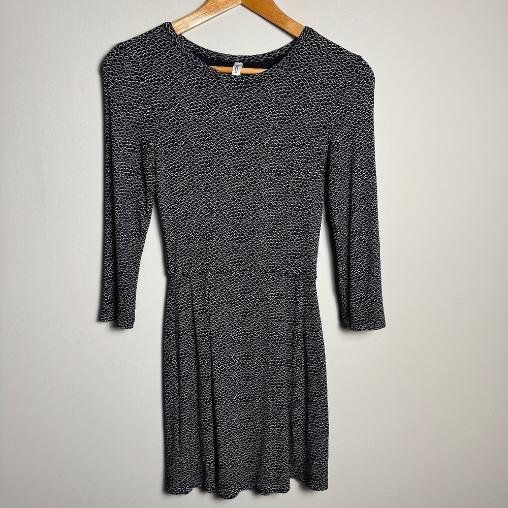 RVCA Fit & Flare Long‎ Sleeve Mini Dress Gray/Black X-Small Stretchy Lightweight